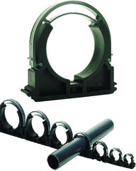 Rohrklemme mit Bügel