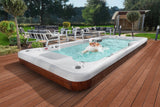 Lifestyle: Wellis Amazonas W-Flow Swim Spa in Benutzung, Motiv 5