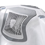 Lifestyle: Wellis Everest Life Whirlpool in Benutzung, Motiv 1