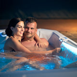 Lifestyle: Wellis Makalu Life Essential Whirlpool in Benutzung, Motiv 2