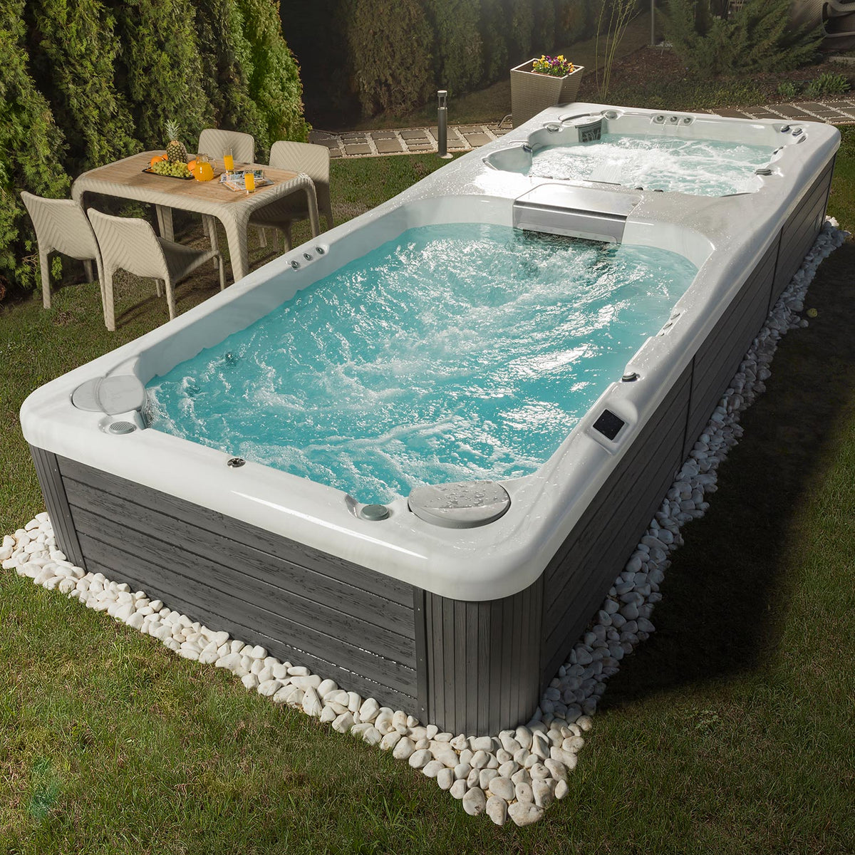 Lifestyle: Wellis Rio Grande W-Flow Swim Spa in Benutzung, Motiv 5