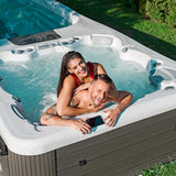 Lifestyle: Wellis Rio Grande W-Flow Swim Spa in Benutzung, Motiv 1