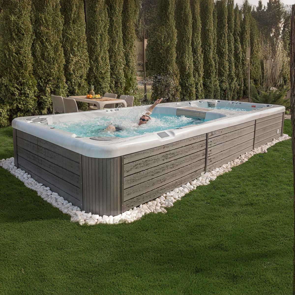 Lifestyle: Wellis Rio Grande W-Flow Swim Spa in Benutzung, Motiv 2