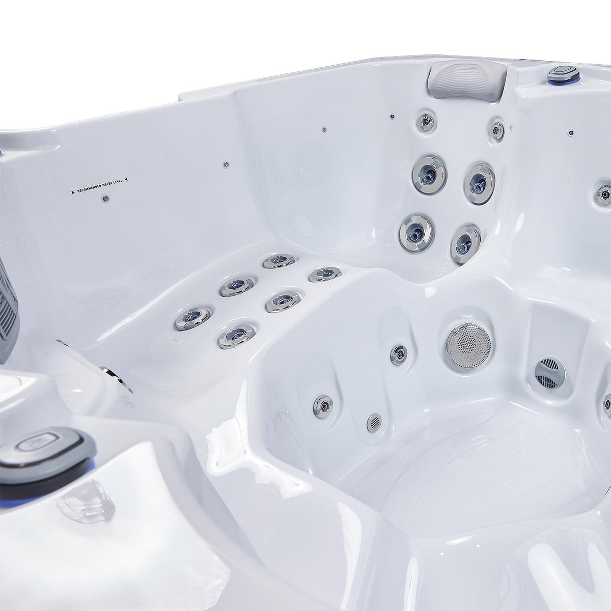 Lifestyle: Wellis Prague Life Whirlpool in Benutzung, Motiv 7