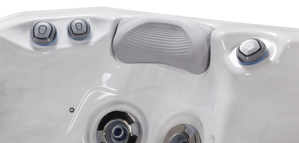 Lifestyle: Wellis Palermo Life Whirlpool in Benutzung, Motiv 6